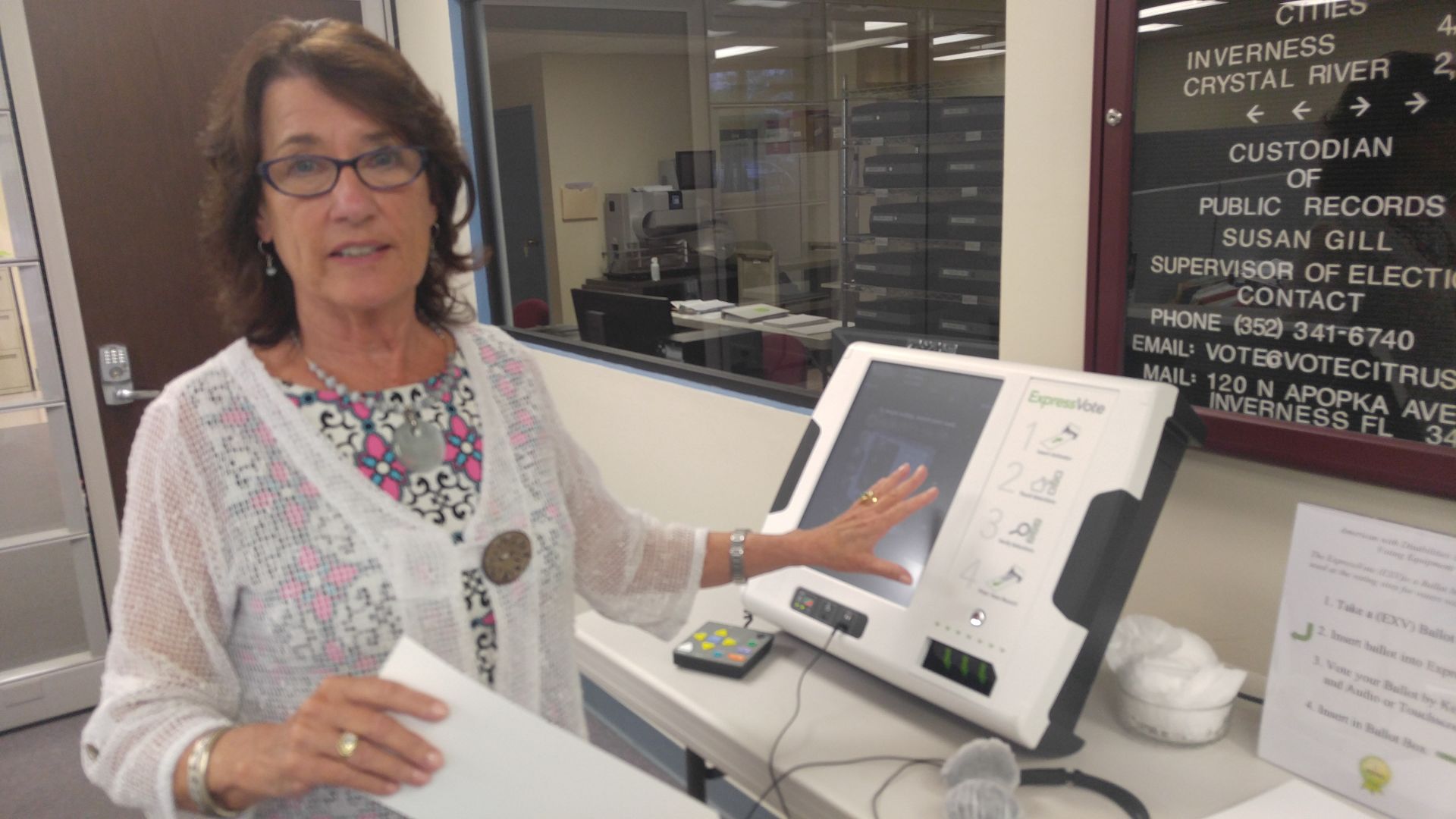 Susan Gill-disabled voting machine